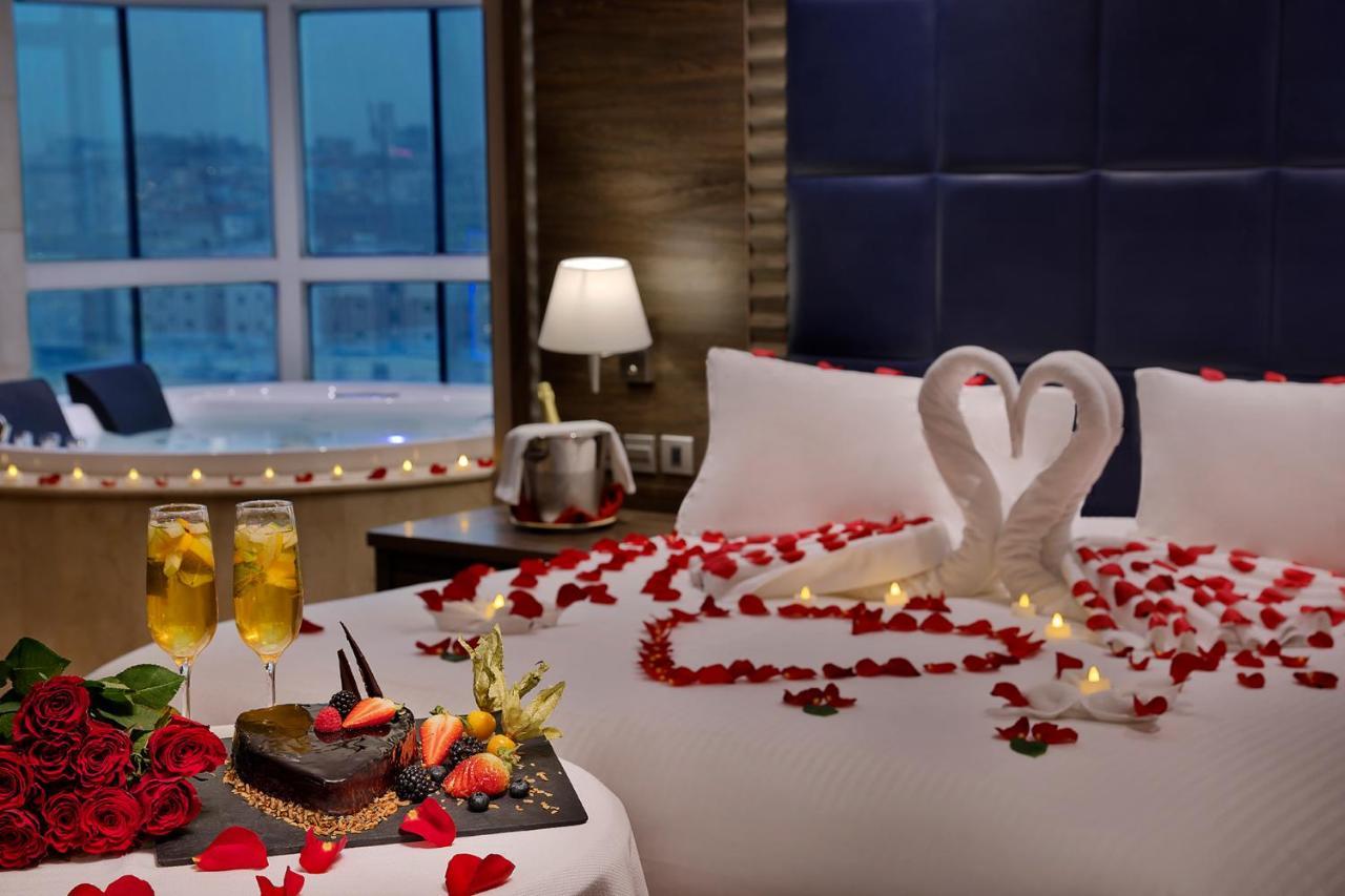 Voco Al Khobar By Ihg Hotel Exterior foto A honeymoon suite