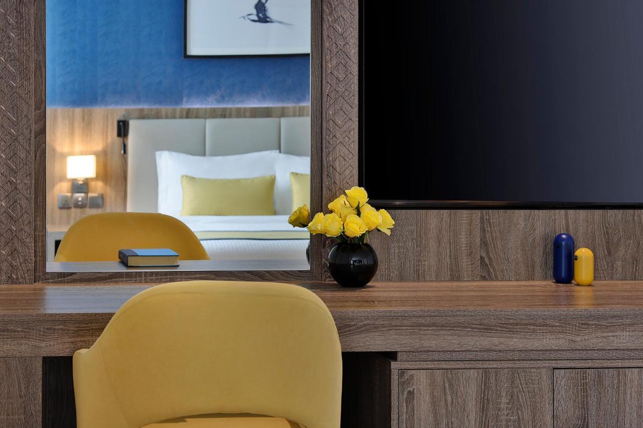 Voco Al Khobar By Ihg Hotel Exterior foto A room at the hotel