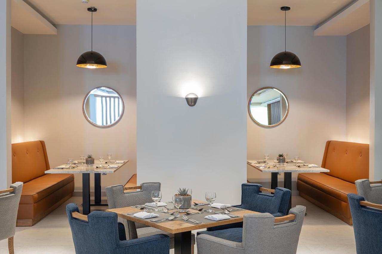 Voco Al Khobar By Ihg Hotel Exterior foto The restaurant